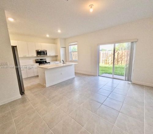 12517 Nw 23rd Pl, Miami, FL, 33167-1497 | Card Image