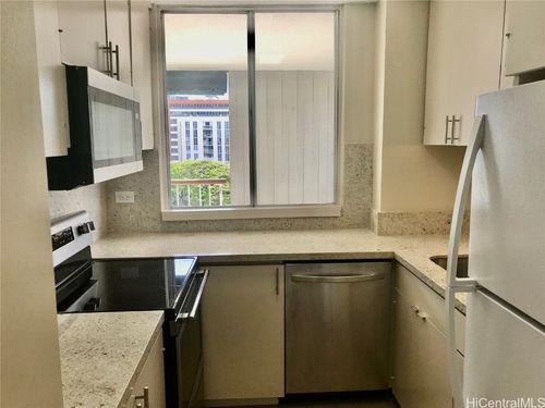 702-1521 Punahou Street, Honolulu, HI, 96822 | Card Image