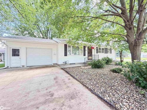 20 Shar Denn Dr, Hampton, IA, 50441-1335 | Card Image