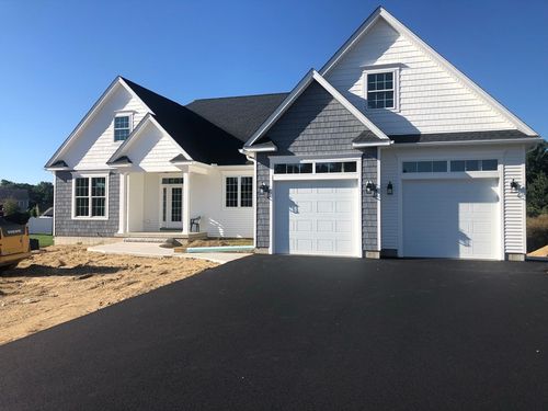 125 Pearl St, South Hadley, MA, 01075-1051 | Card Image