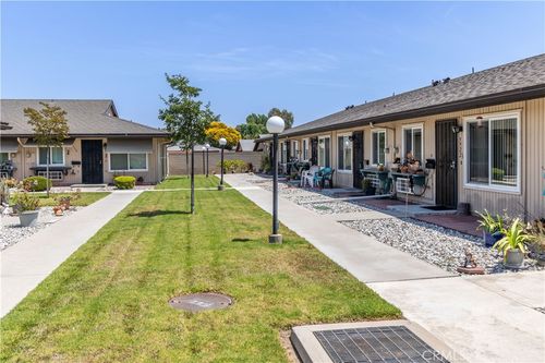 9924 Cedar St, Bellflower, CA, 90706-6910 | Card Image