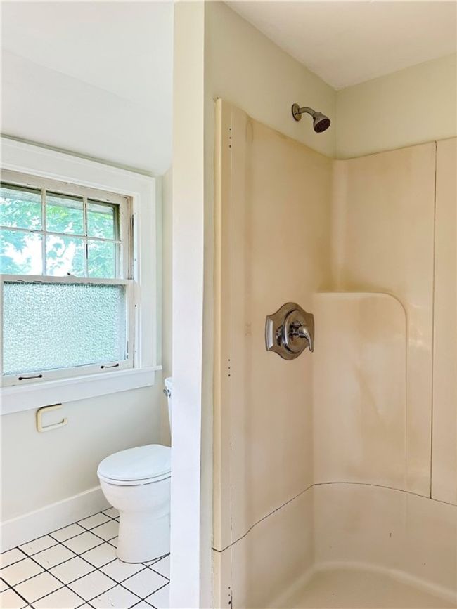 6927 Perrysville Ave, House other with 3 bedrooms, 3 bathrooms and 2 parking in Ben Avon PA | Image 23