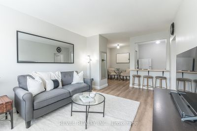 302 - 57 Mericourt Rd, Condo with 2 bedrooms, 1 bathrooms and 1 parking in Hamilton ON | Image 1