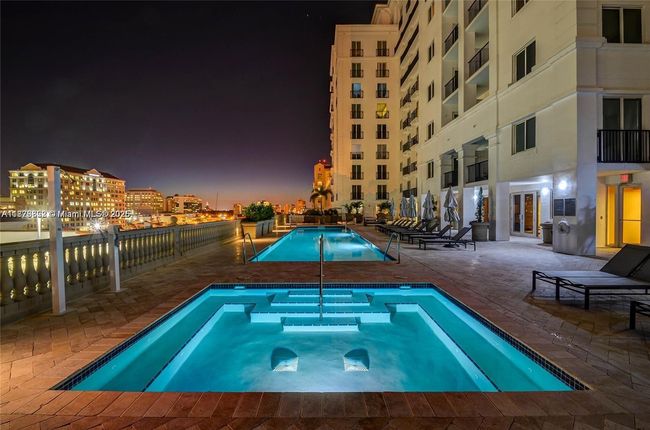 STE-906 - 10 Aragon Ave, Condo with 2 bedrooms, 2 bathrooms and null parking in Coral Gables FL | Image 24