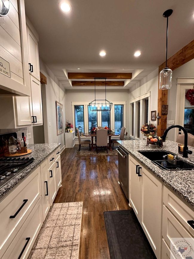 6123 Fm 1701, Home with 3 bedrooms, 3 bathrooms and null parking in Avery TX | Image 8