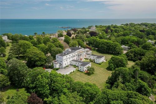 apt-1-553 Bellevue Ave, Newport, RI, 02840-4272 | Card Image