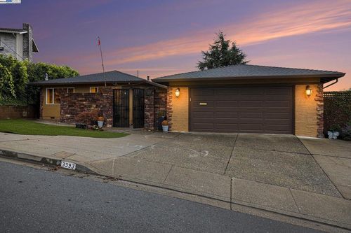 3393 Oakes Dr, Hayward, CA, 94542-1239 | Card Image