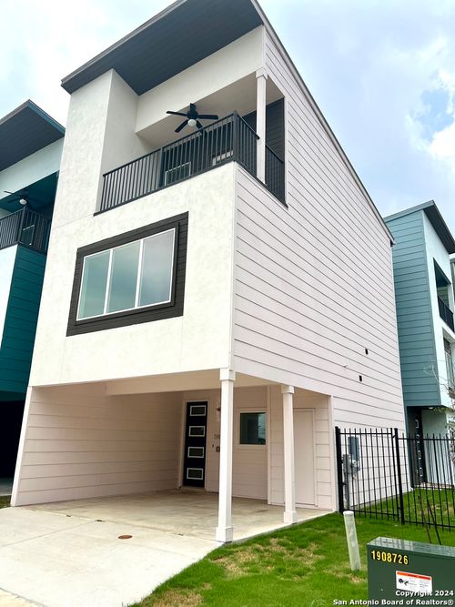 114-310 W Evergreen St, San Antonio, TX, 78212-5403 | Card Image