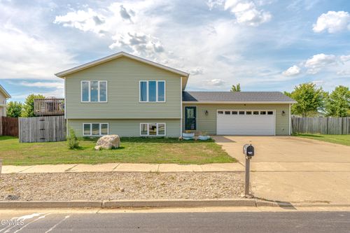 4409 Lewis Rd Nw, Mandan, ND, 58554-1373 | Card Image