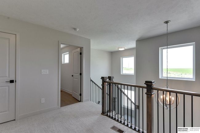 5513 N 191 St St, House other with 4 bedrooms, 3 bathrooms and 3 parking in Elkhorn NE | Image 37