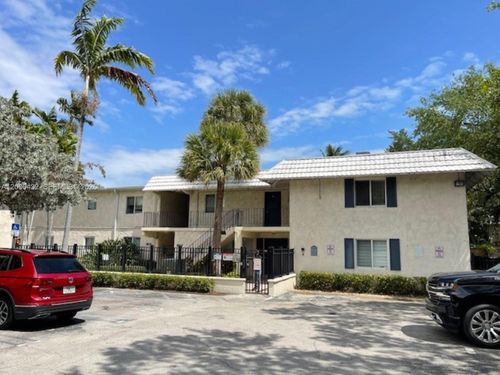 apt-4-8601 Sw 68th Ct, Pinecrest, FL, 33156-1132 | Card Image