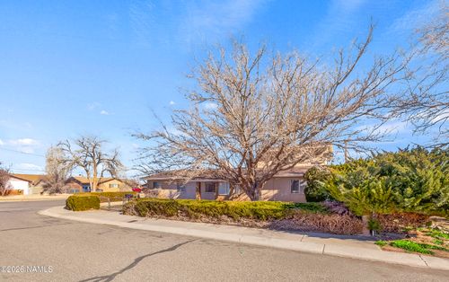 168 Pima Dr, Winslow, AZ, 86047-2028 | Card Image