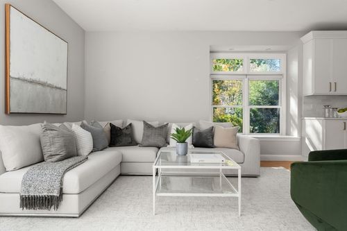 38-38 Tanglewood Rd, Newton, MA, 02459-2862 | Card Image