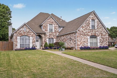9518 S 86th East Ave, Tulsa, OK, 74133-6415 | Card Image