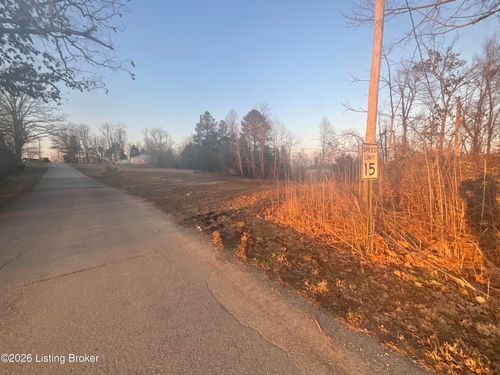 652 Top Hill Rd, Brandenburg, KY, 40108-9373 | Card Image