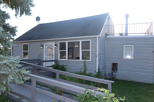8638 Central Ave, Burbank, IL, 60459-2906 | Card Image