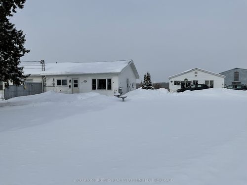 248 Cemetery Rd, Gananoque, ON, K7G1V8 | Card Image