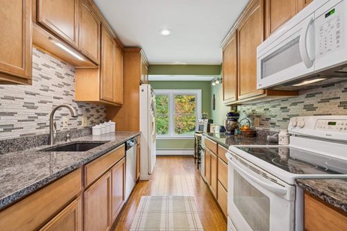 83 Cherrywood Dr, Barre, VT, 05641-9056 | Card Image