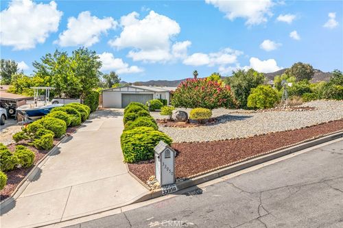 33950 Plowshare Rd, Wildomar, CA, 92595-8886 | Card Image