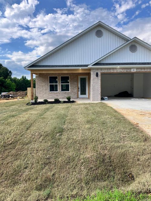109 E Florida Street, Beebe, AR, 72012 | Card Image