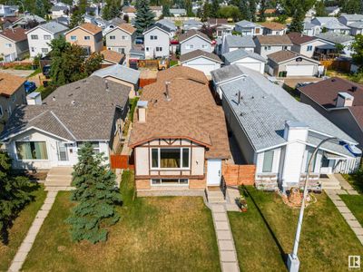 3626 44 Ave Nw, House other with 3 bedrooms, 2 bathrooms and null parking in Edmonton AB | Image 2