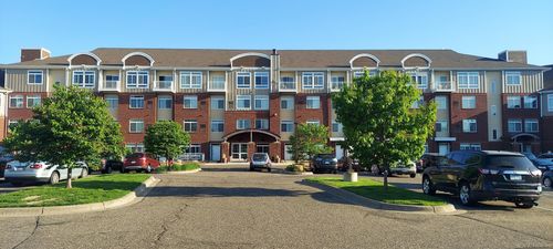 apt-227-649 Old Highway 8 Nw, New Brighton, MN, 55112-2872 | Card Image