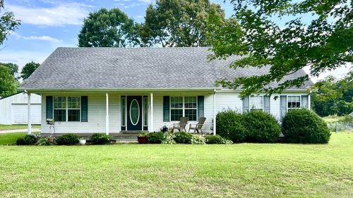 153 Commodore Cir, Summertown, TN, 38483-7191 | Card Image