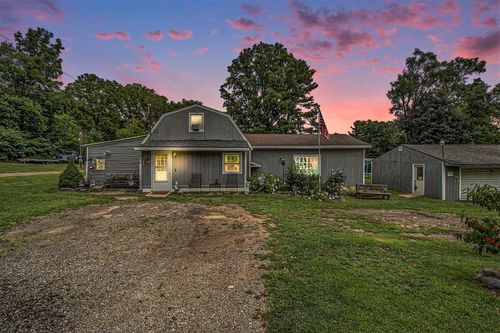 556 Price St, Ionia, MI, 48846-1453 | Card Image