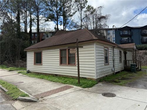 353 Campbell Hill St Nw, marietta, GA, 30060-1311 | Card Image