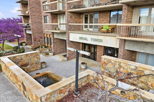 110 Regal Tower, Maryville, TN, 37804-5711 | Card Image