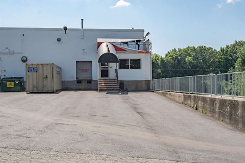 rear-76 Derry St, Hudson, NH, 03051-3707 | Card Image