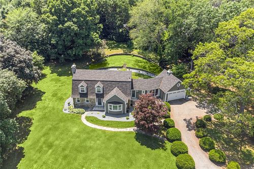 730 Victory Hwy, North Smithfield, RI, 02896-7707 | Card Image