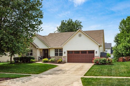 2461 Abbey Knoll Dr, Lewis Center, OH, 43035-9650 | Card Image