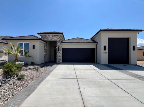 2850 E Smith Creek Dr, Washington, UT, 84780-3743 | Card Image