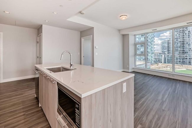 606 - 530 3 Street Se, Home with 2 bedrooms, 2 bathrooms and 1 parking in Calgary AB | Image 7