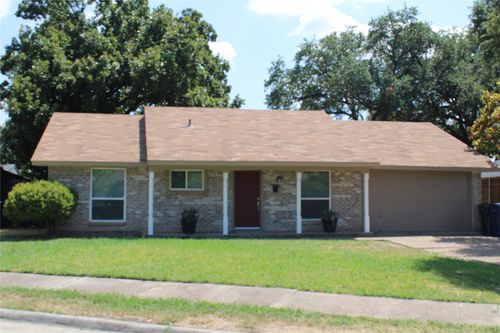 918 Heritage Cir, Garland, TX, 75043-5322 | Card Image