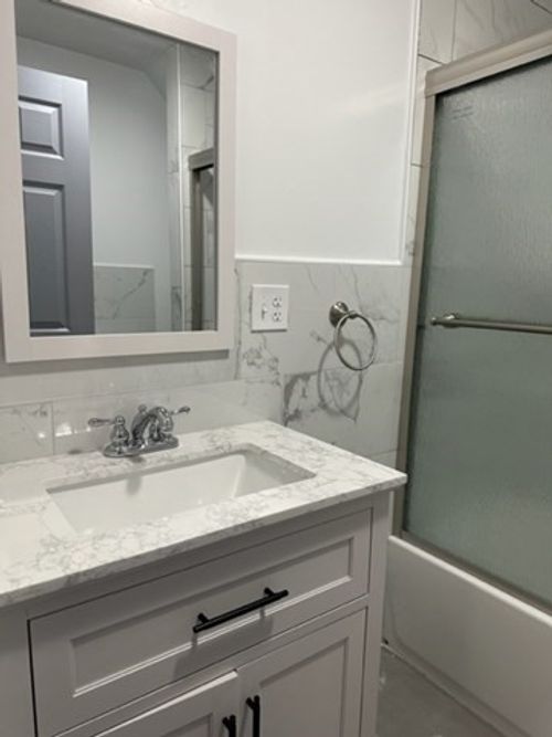 1-37 Cedar St, Lawrence, MA, 01841-3501 | Card Image