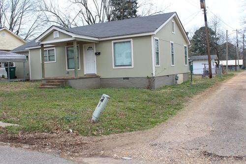 517 N 6th St, Nashville, AR, 71852-4406 | Card Image
