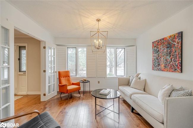 24 Willow Bay Dr, House other with 5 bedrooms, 3 bathrooms and 8 parking in Midhurst ON | Image 10
