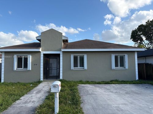 2916 Nw 51st St, Miami, FL, 33142-3561 | Card Image