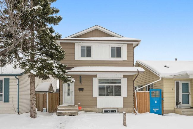 7 Whitmire Road Ne, Home with 4 bedrooms, 2 bathrooms and 2 parking in Calgary AB | Image 1