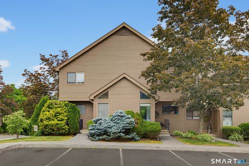 2-2 Canterbury Ct, Middletown, CT, 06457 | Card Image