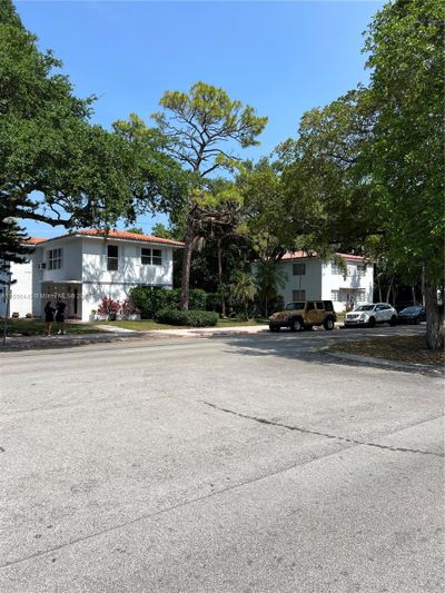 3909 Ponce De Leon Blvd, Home with 0 bedrooms, 0 bathrooms and null parking in Coral Gables FL | Image 3