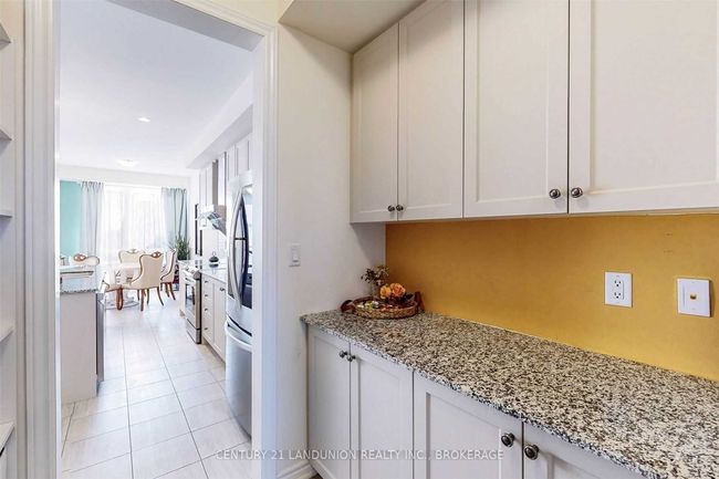 8 La Tache Cres, House attached with 4 bedrooms, 4 bathrooms and 4 parking in Markham ON | Image 10