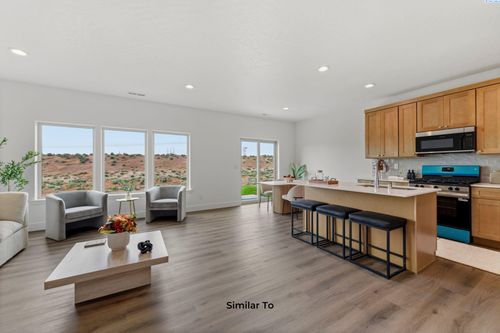 10586 W Clearwater Dr, Kennewick, WA, 99336-8661 | Card Image