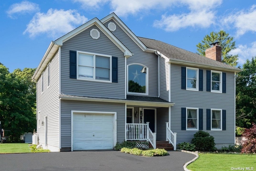 8 Hines Road, For Sale in Middle Island Zoocasa