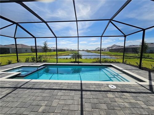 2437 Orchard St, NAPLES, FL, 34120-5649 | Card Image