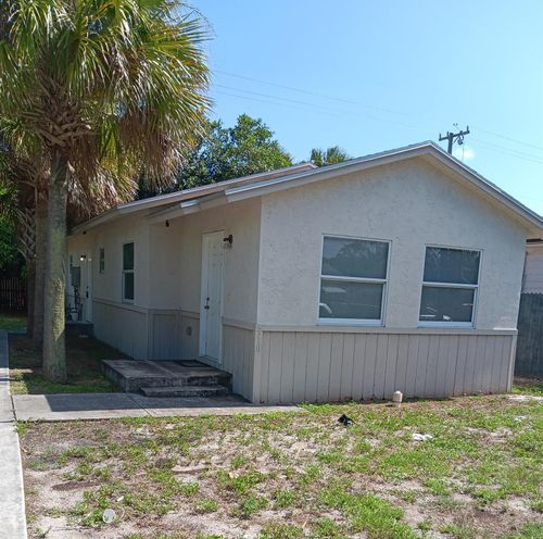 710 51st St, West Palm Beach, FL, 33407-2722 | Card Image