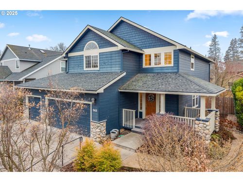948 28th St, Hood River, OR, 97031-7804 | Card Image