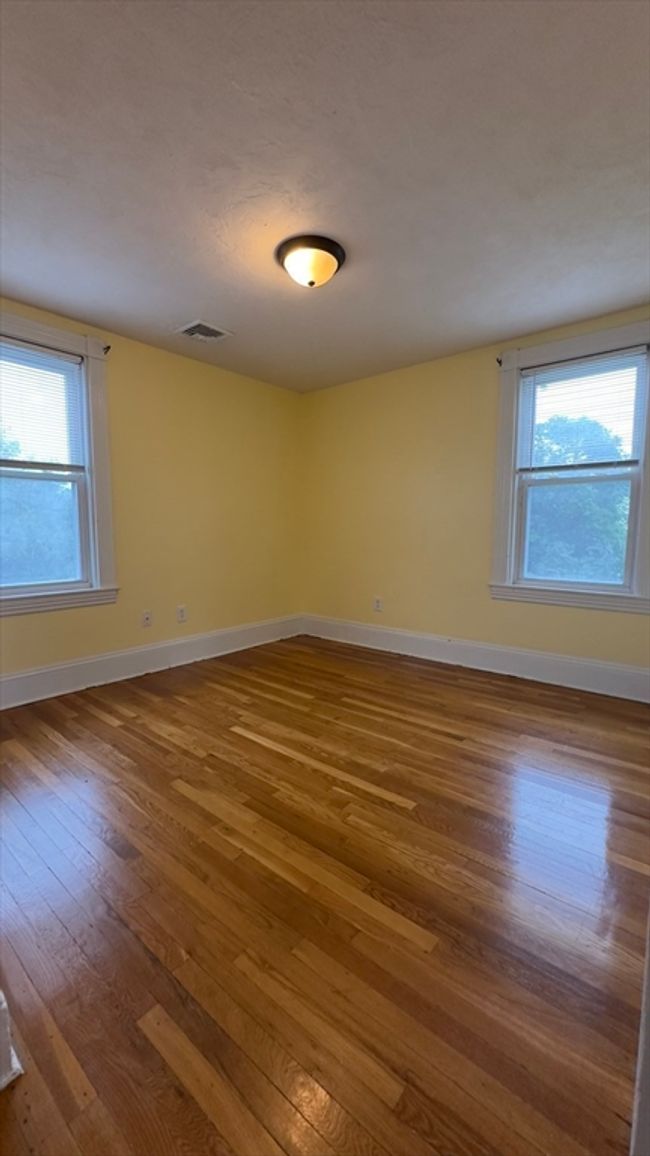 APT-3 - 239 Forest Ave, Condo with 3 bedrooms, 1 bathrooms and 2 parking in Brockton MA | Image 8